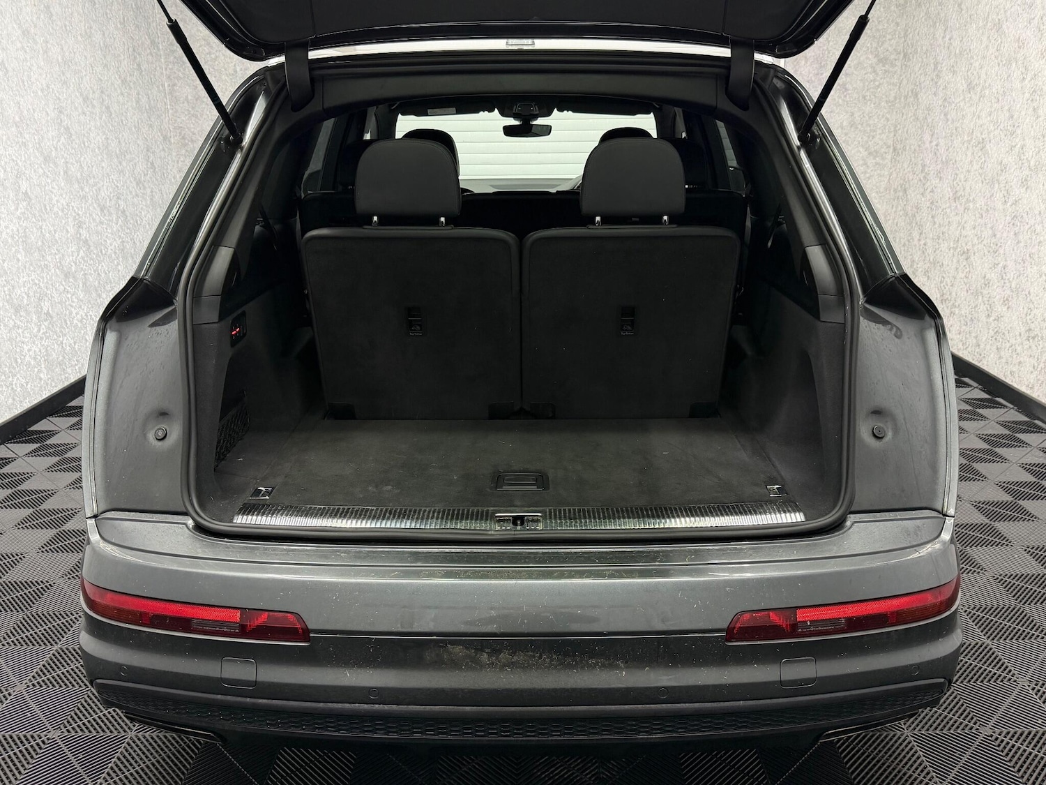 Used Audi Q7 2016 for sale - 78058318: Photo 37