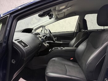 Used Toyota Prius+ 2019 for sale - 78375833: Photo