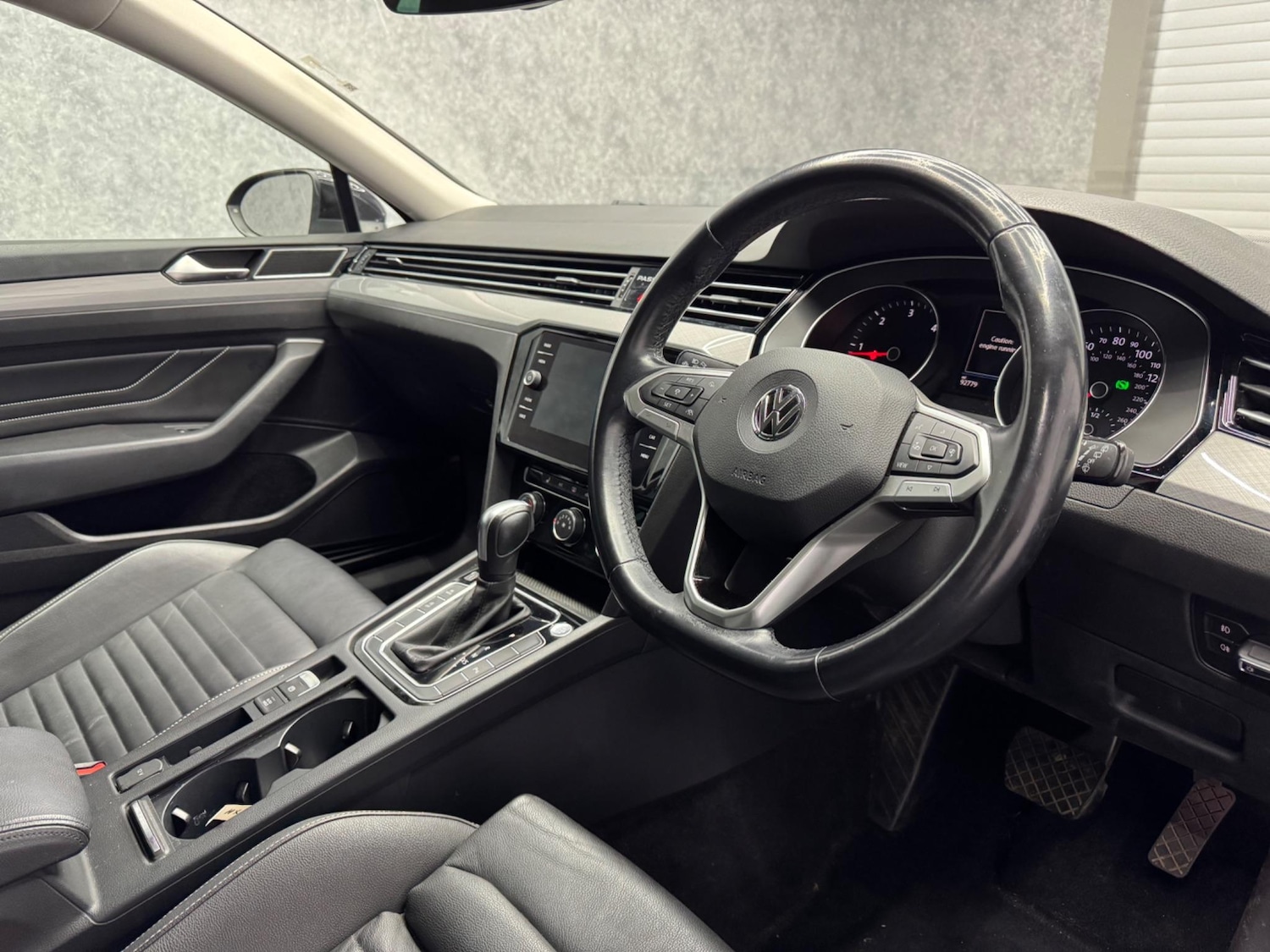 Used Volkswagen Passat 2020 for sale - 76573531: Photo 2