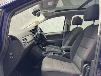 Used Volkswagen Touran 2018 for sale - 73819333: Photo