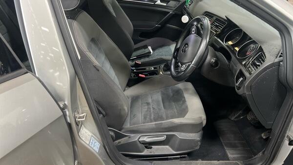 Used Volkswagen Golf for sale - 78214942: Photo 2