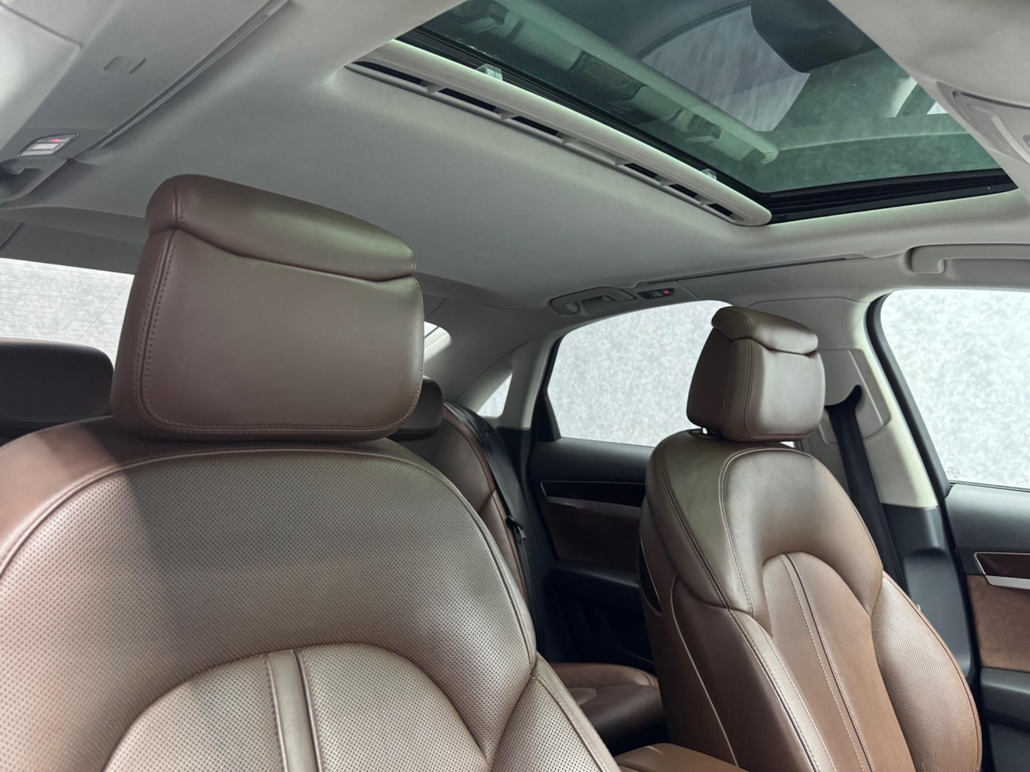 Used Audi A8 2011 for sale - 76484475: Photo 5