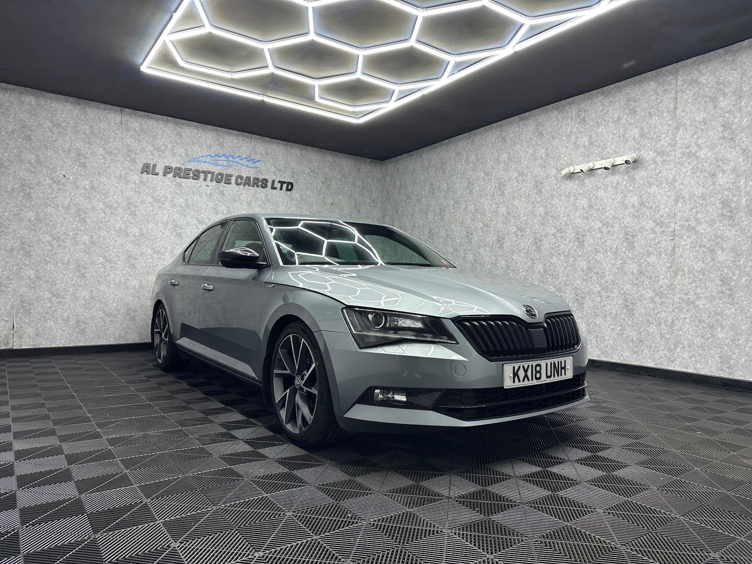 Used Skoda Superb 2018 for sale - 78058951: Photo 6