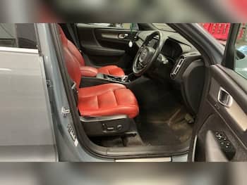 Used Volvo XC40 2020 for sale - 79664321: Photo