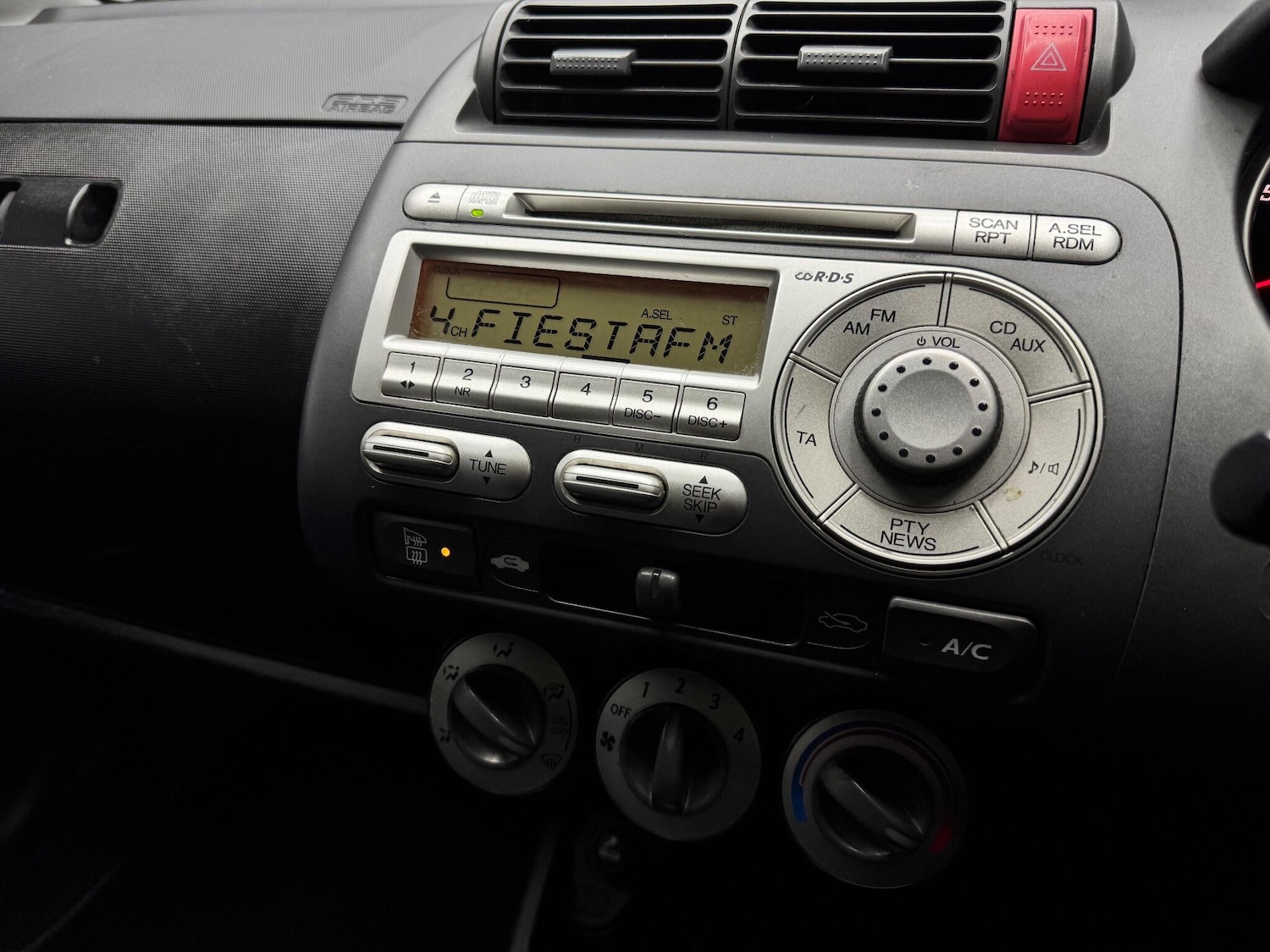 Used Honda Jazz 2005 for sale - 77320888: Photo 15