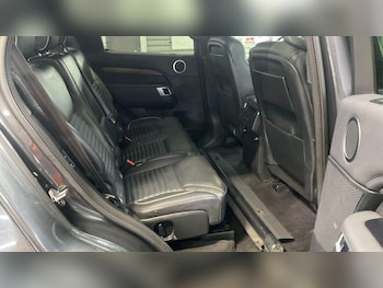 Used Land Rover Discovery 2019 for sale - 77050140: Photo