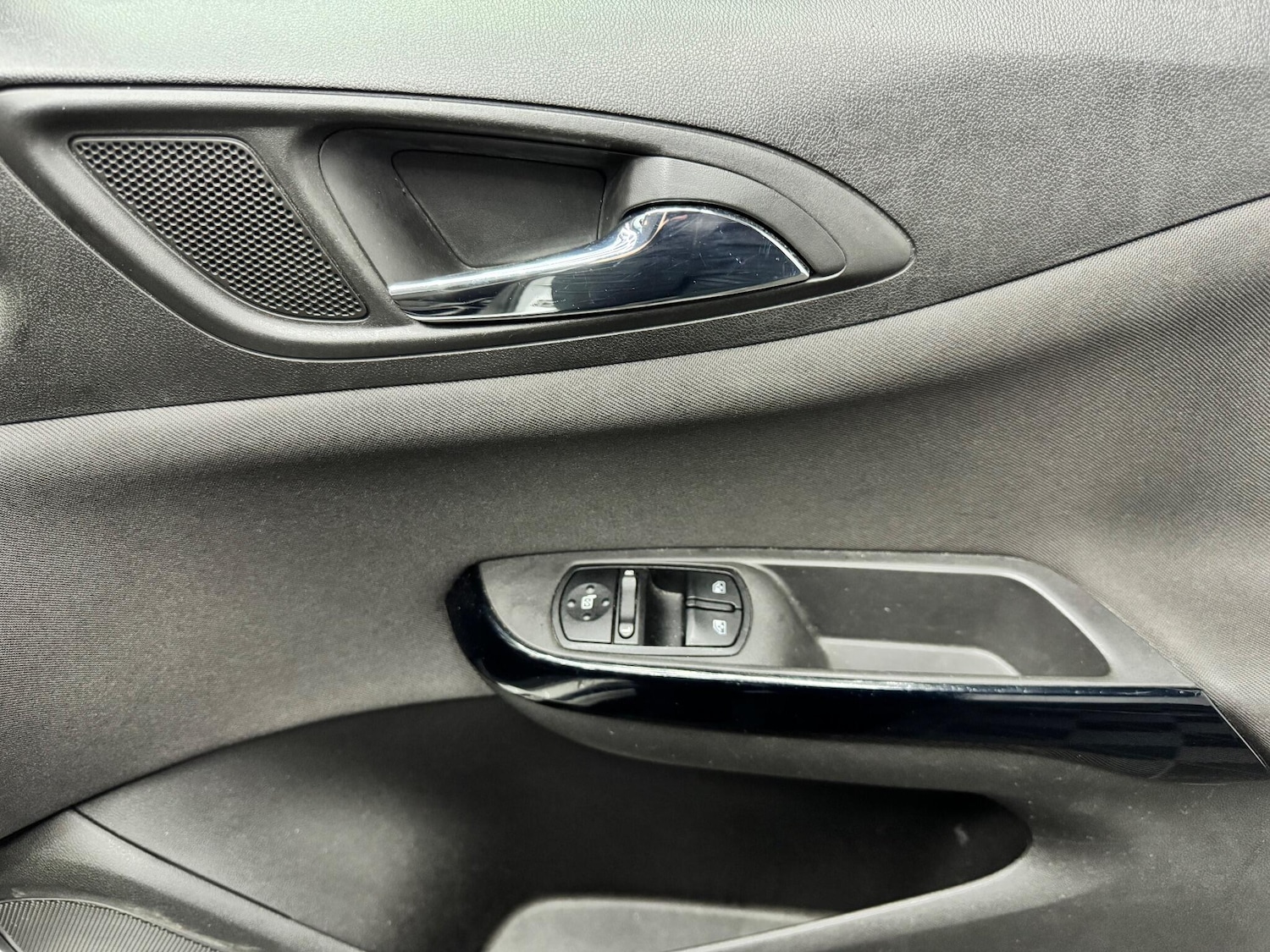 Used Vauxhall Corsa 2015 for sale - 78058966: Photo 18