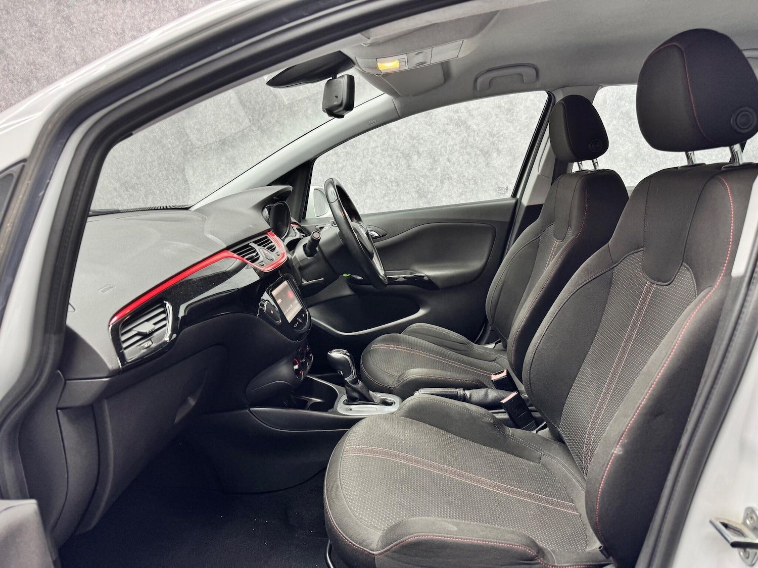 Used Vauxhall Corsa 2015 for sale - 78058966: Photo 3