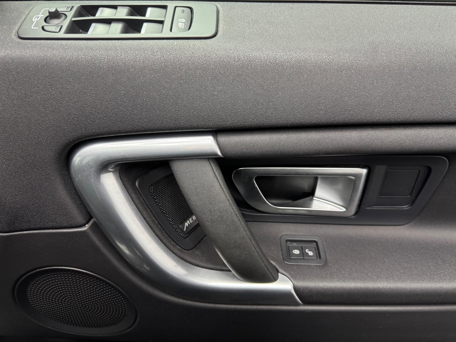 Used Land Rover Discovery Sport for sale - 78057929: Photo 24