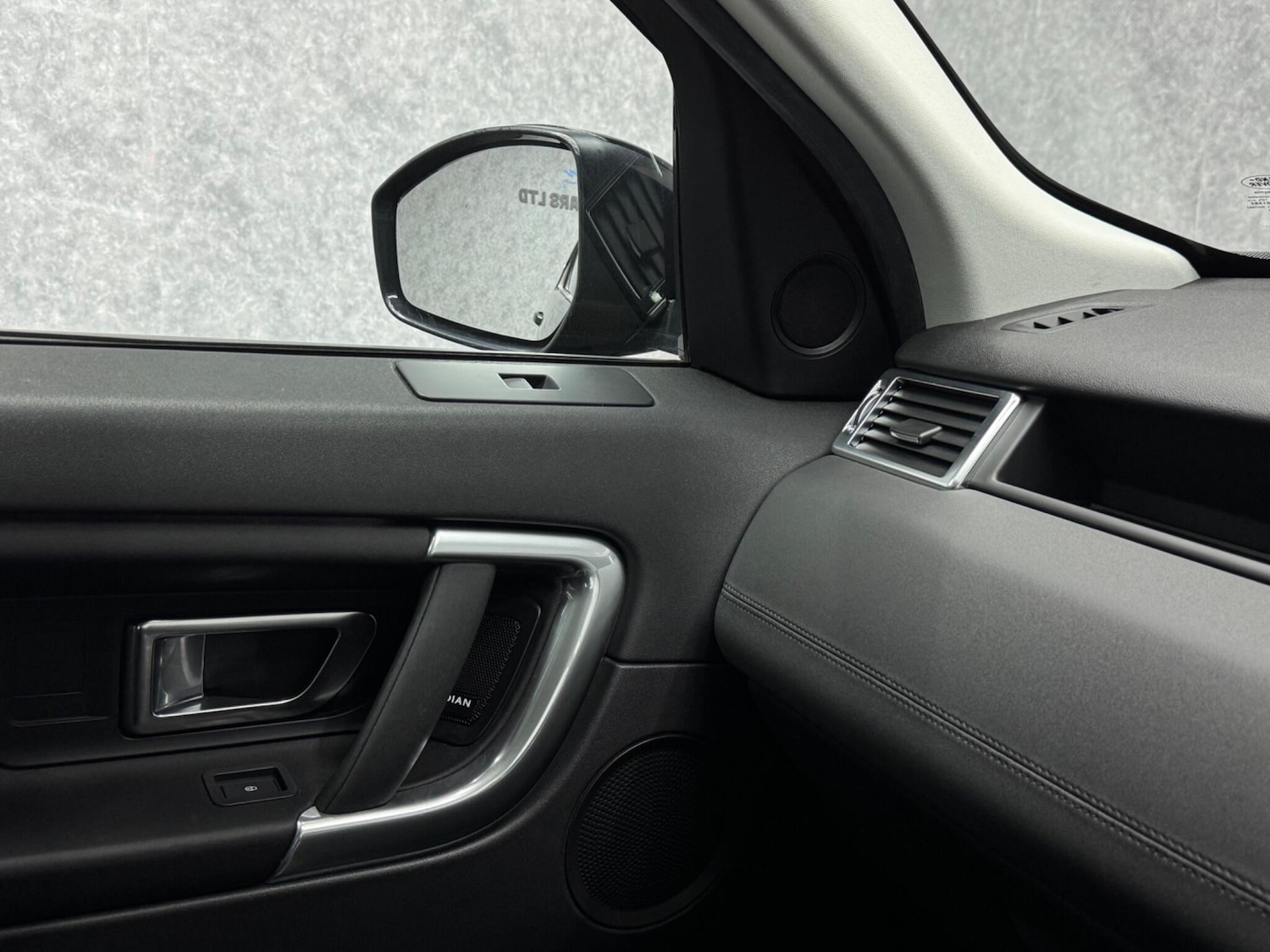 Used Land Rover Discovery Sport for sale - 78057929: Photo 26