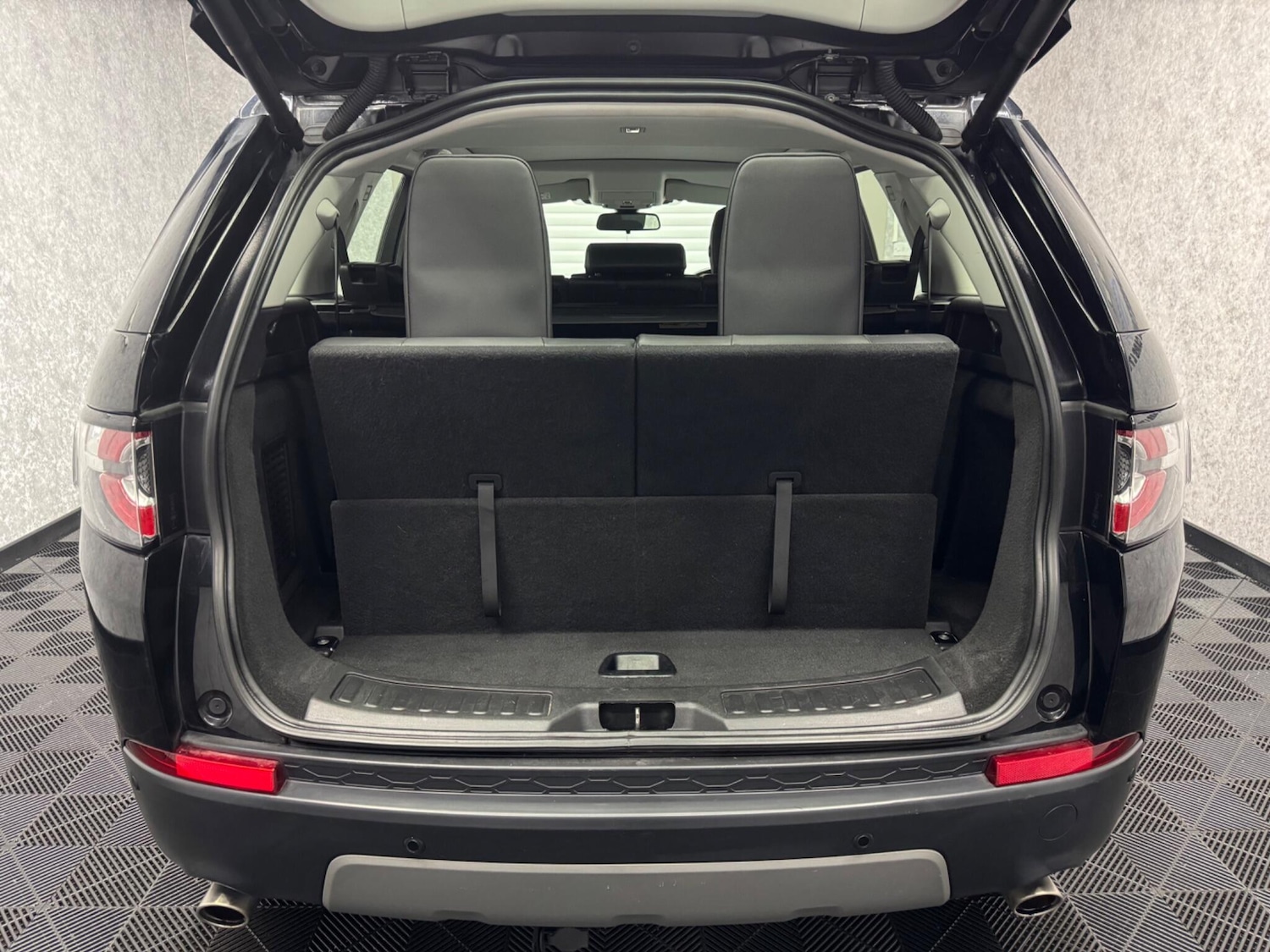 Used Land Rover Discovery Sport for sale - 78057929: Photo 29