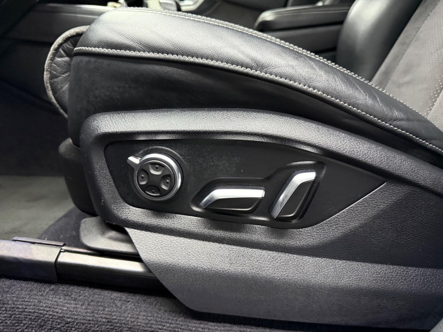 Used Audi Q7 2017 for sale - 78058412: Photo 25