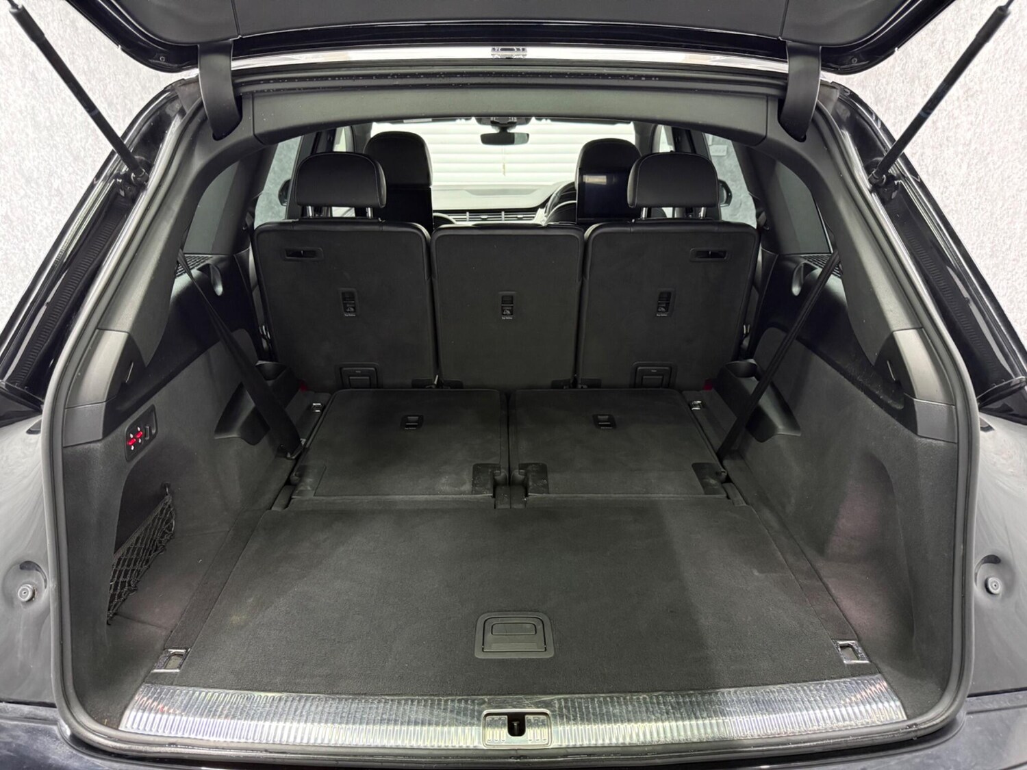 Used Audi Q7 2017 for sale - 78058412: Photo 36