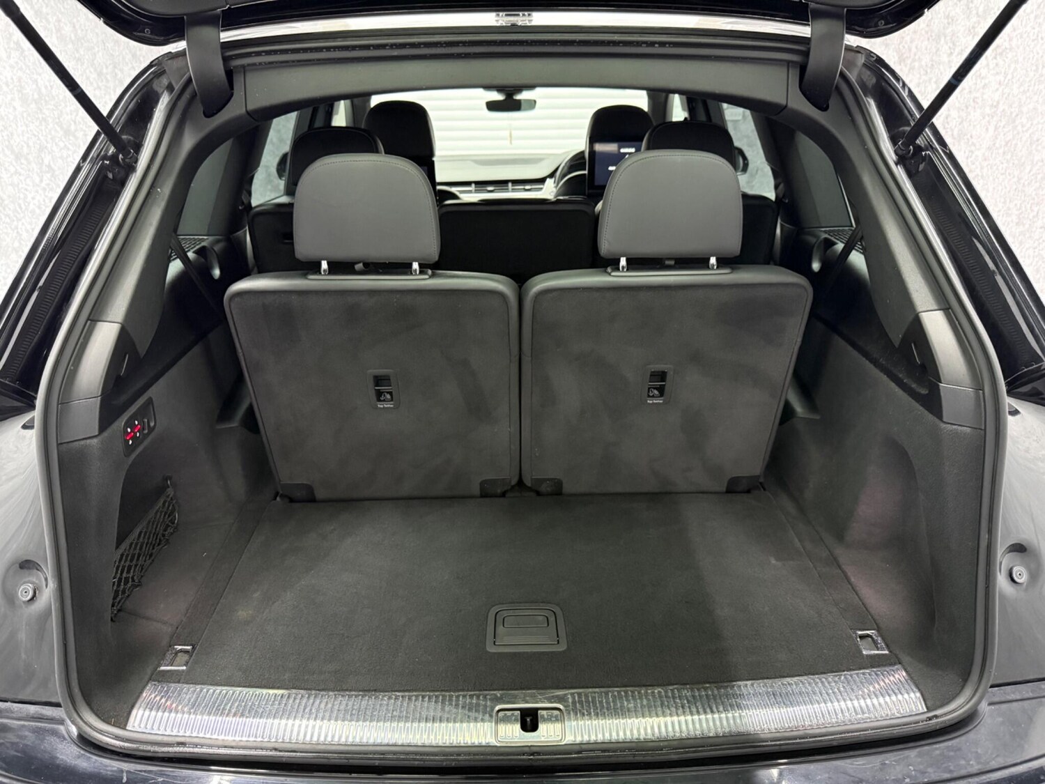 Used Audi Q7 2017 for sale - 78058412: Photo 38