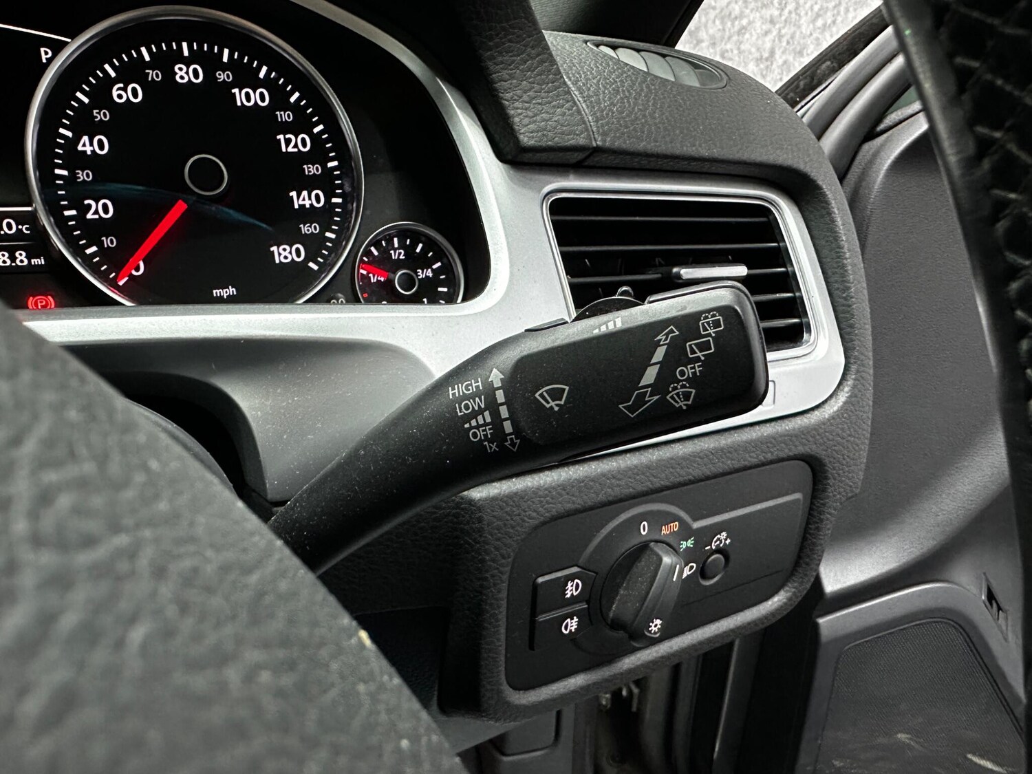 Used Volkswagen Touareg 2015 for sale - 77411198: Photo 27