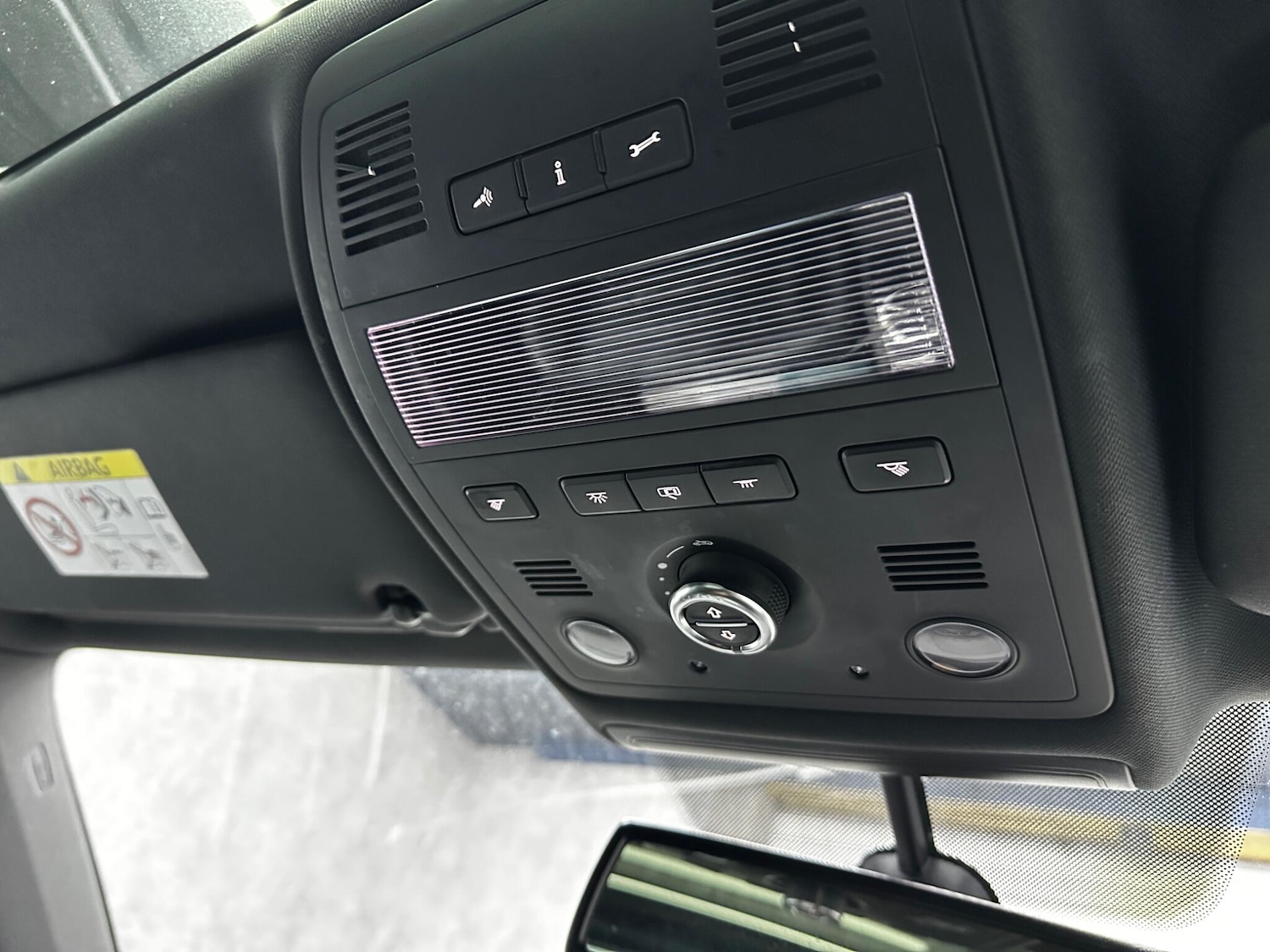 Used Volkswagen Touareg 2015 for sale - 77411198: Photo 28