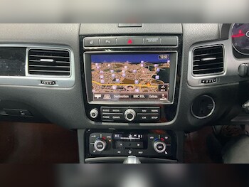 Used Volkswagen Touareg 2015 for sale - 77411198: Photo