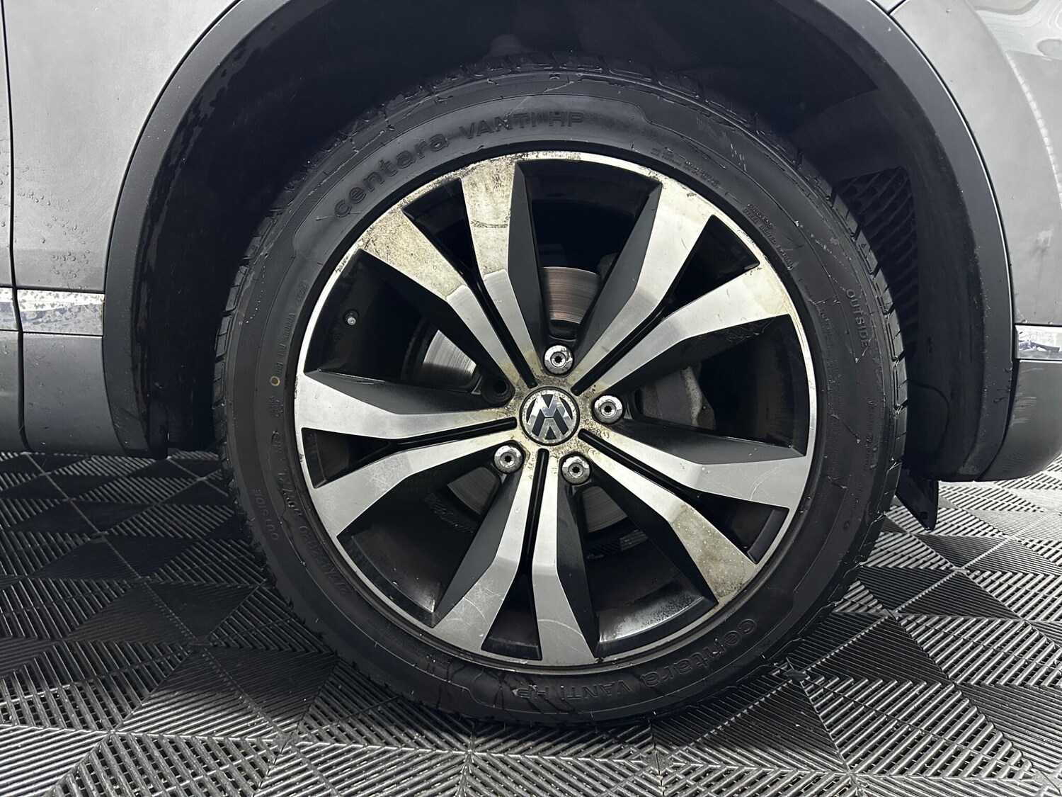 Used Volkswagen Touareg 2015 for sale - 77411198: Photo 35