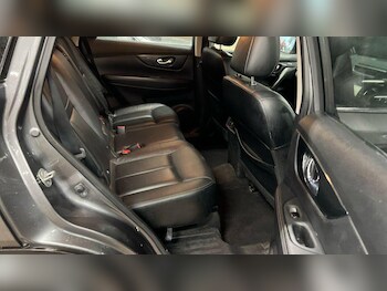 Used Nissan X-Trail 2017 for sale - 77386234: Photo