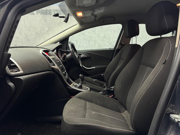 Used Vauxhall Astra 2014 for sale - 73811859: Photo 3