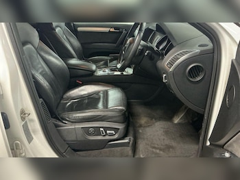 Used Audi Q7 2010 for sale - 77411701: Photo