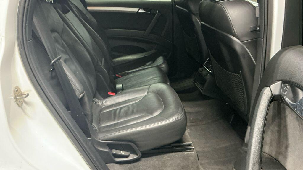 Used Audi Q7 2010 for sale - 77411701: Photo 3