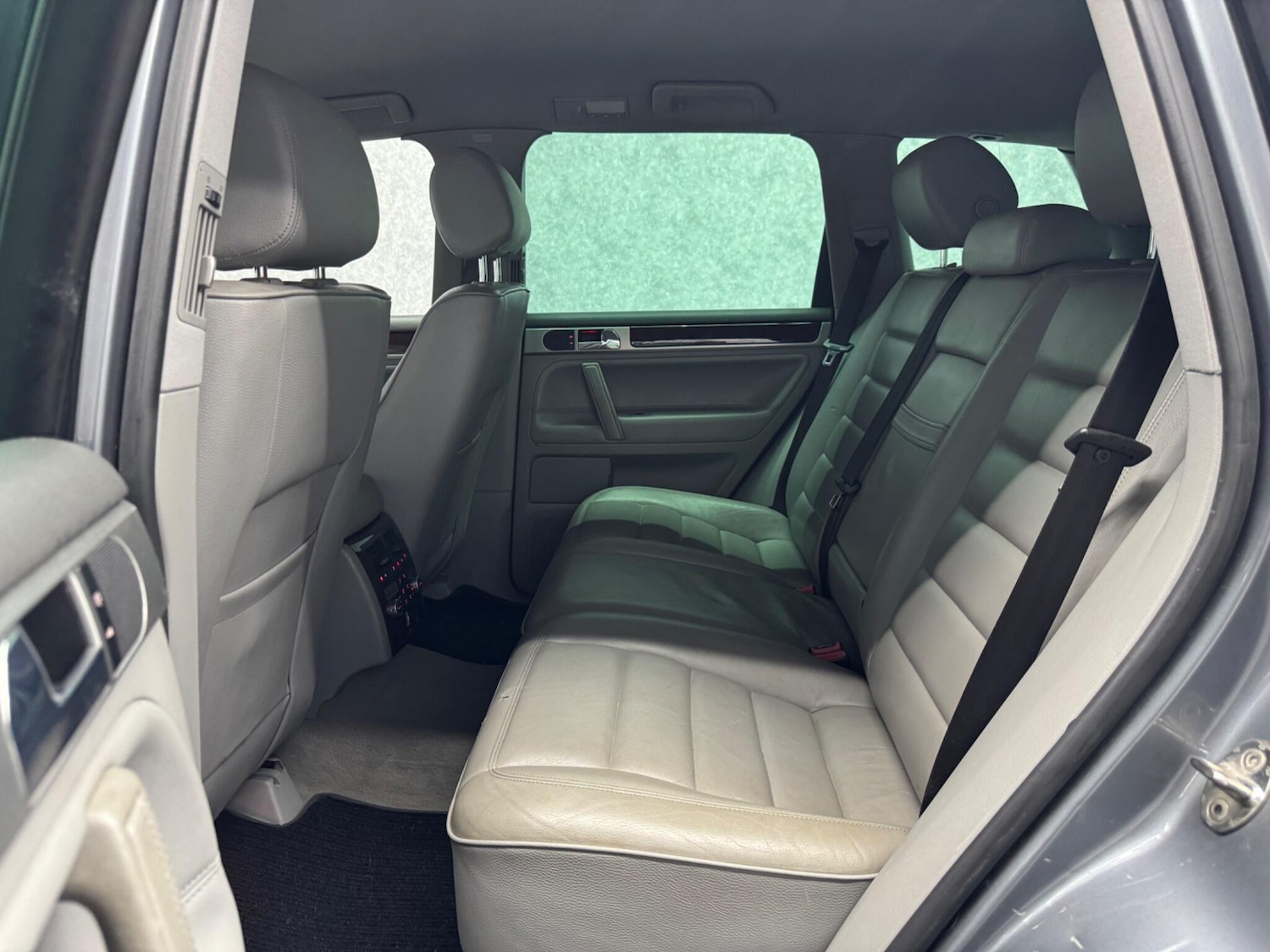 Used Volkswagen Touareg 2005 for sale - 76991755: Photo 14