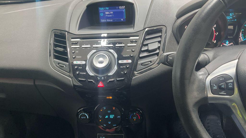 Used Ford Fiesta 2014 for sale - 76573650: Photo 4