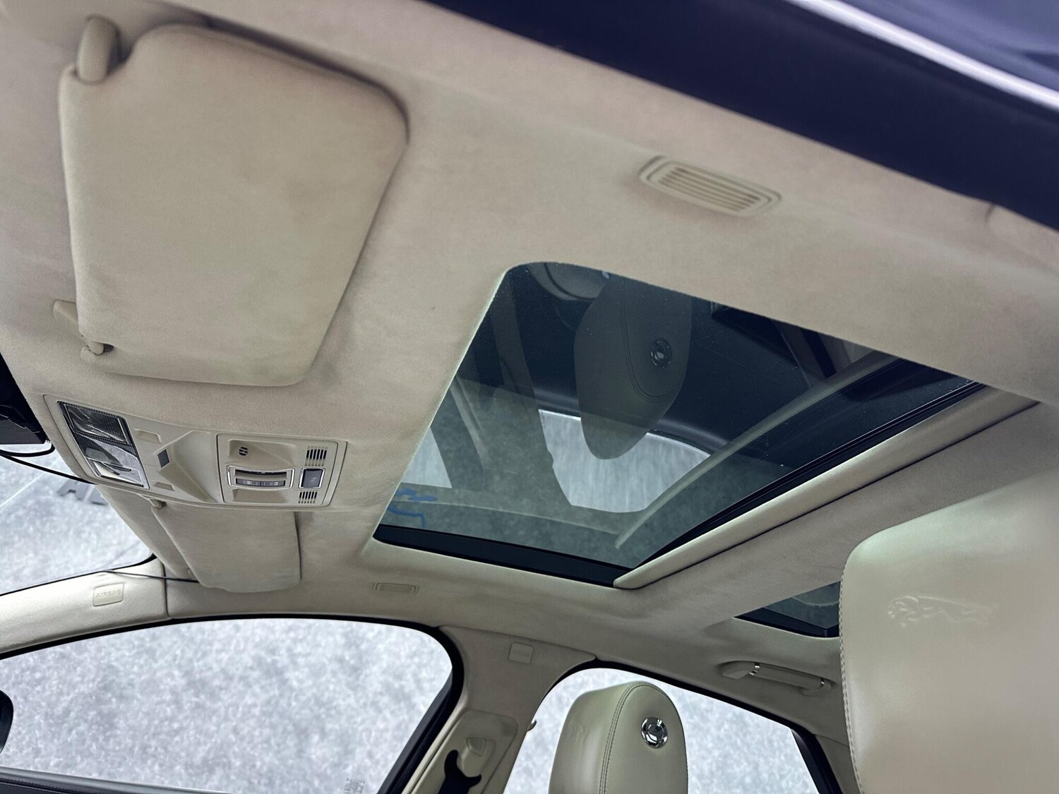 Used Jaguar XJ 2013 for sale - 78058460: Photo 37