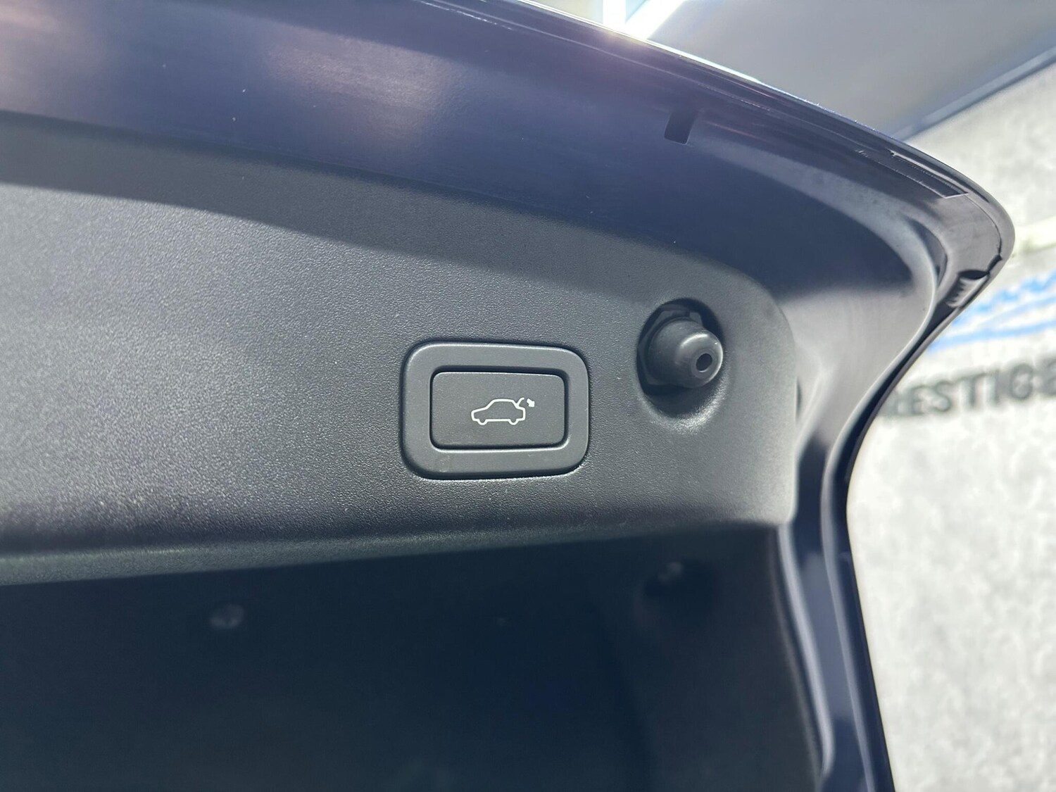 Used Jaguar XJ 2013 for sale - 78058460: Photo 38