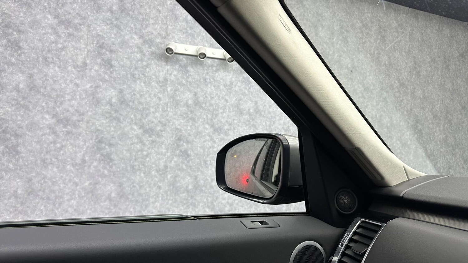 Used Land Rover Discovery 2017 for sale - 77426044: Photo 26