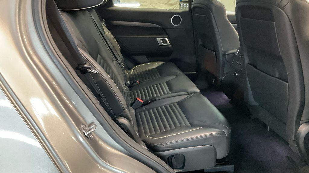 Used Land Rover Discovery 2017 for sale - 77426044: Photo 4