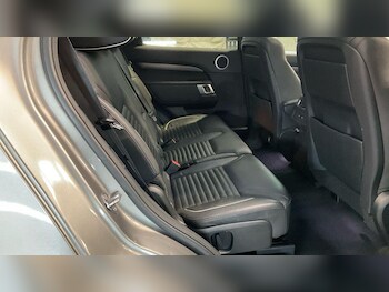 Used Land Rover Discovery 2017 for sale - 77426044: Photo