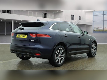 Used Jaguar F-Pace 2017 for sale - 77658132: Photo