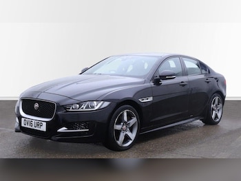Used Jaguar XE 2016 for sale - 77021289: Photo