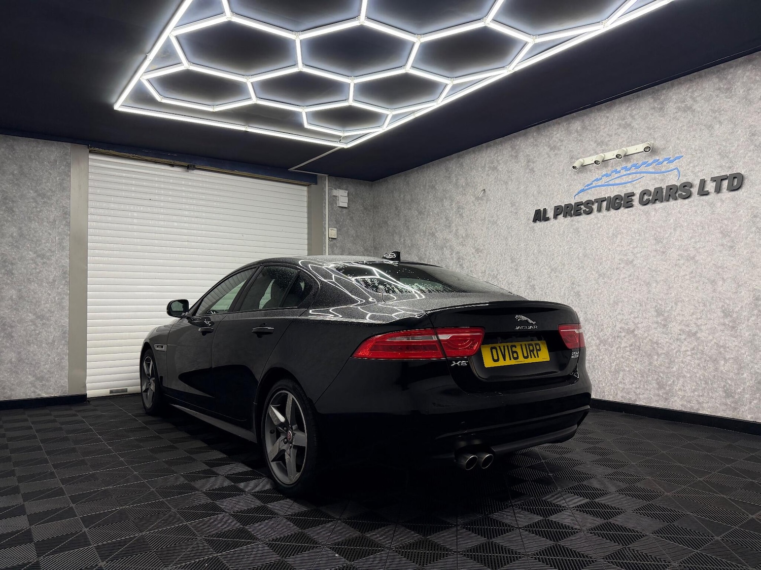 Used Jaguar XE 2016 for sale - 77021289: Photo 25