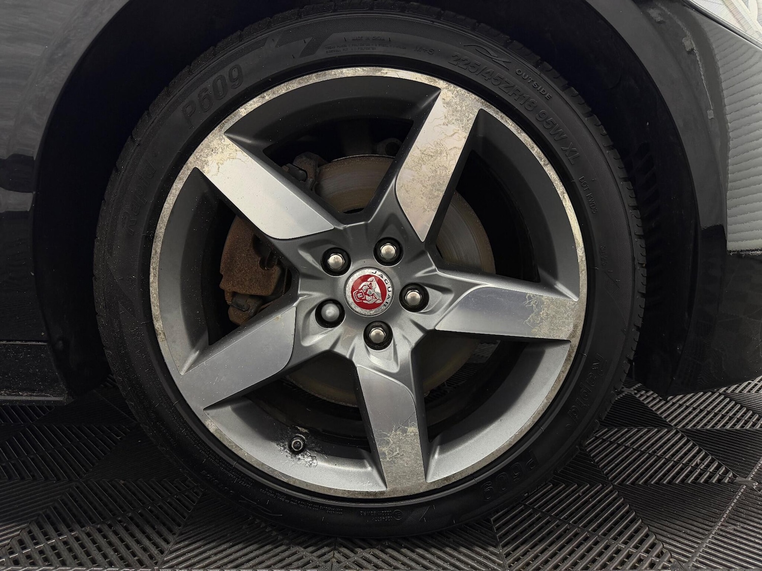 Used Jaguar XE 2016 for sale - 77021289: Photo 31