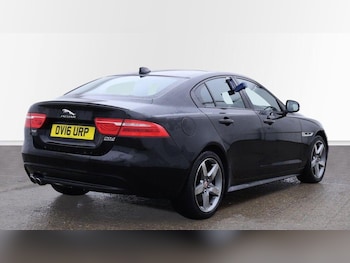 Used Jaguar XE 2016 for sale - 77021289: Photo