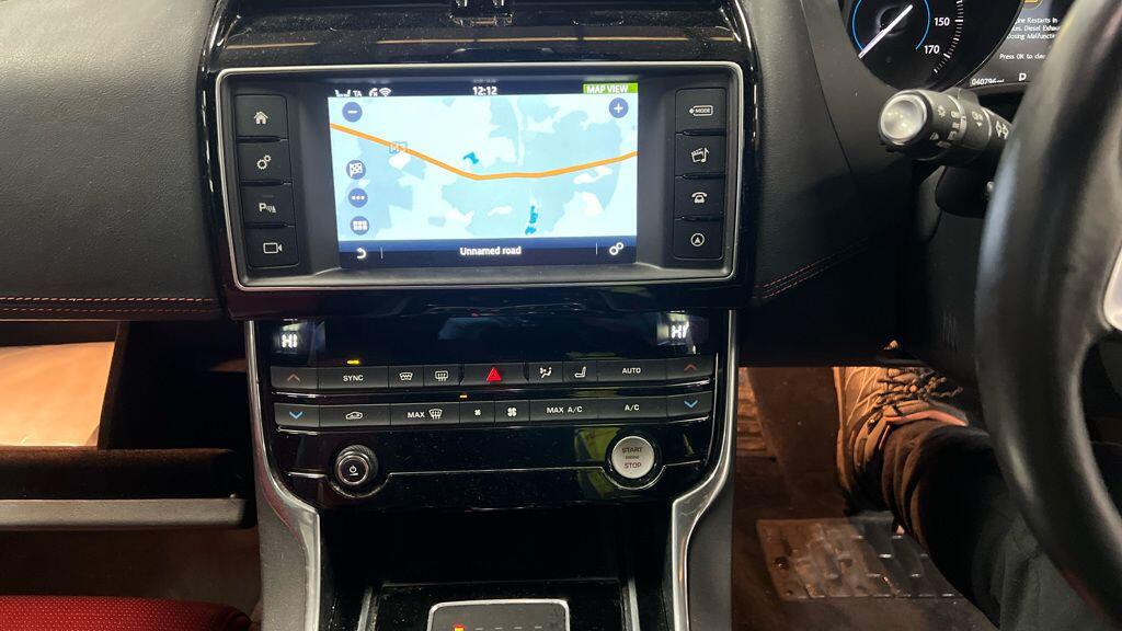 Used Jaguar XE 2016 for sale - 77021289: Photo 5