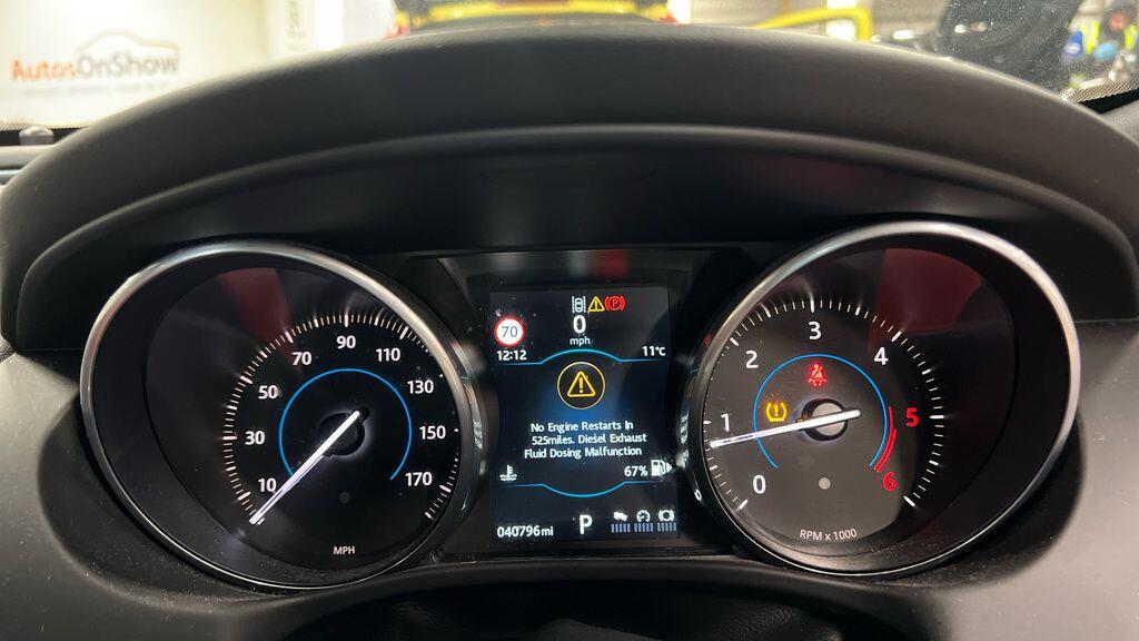 Used Jaguar XE 2016 for sale - 77021289: Photo 6