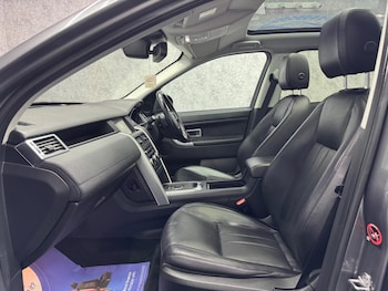 Used Land Rover Discovery Sport 2017 for sale - 75351100: Photo