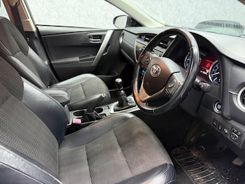 Used Toyota Auris 2014 for sale - 79664441: Photo