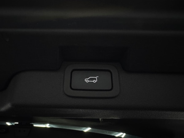 Used Land Rover Discovery 2019 for sale - 75493601: Photo 32