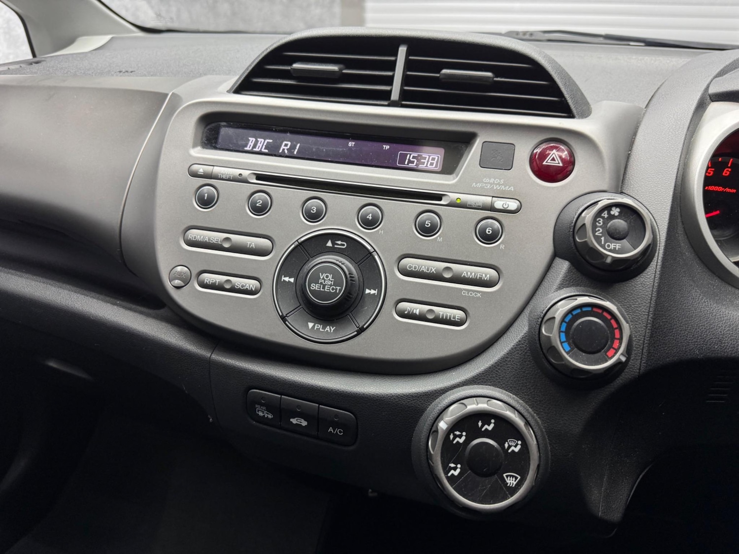 Used Honda Jazz 2009 for sale - 77314851: Photo 9