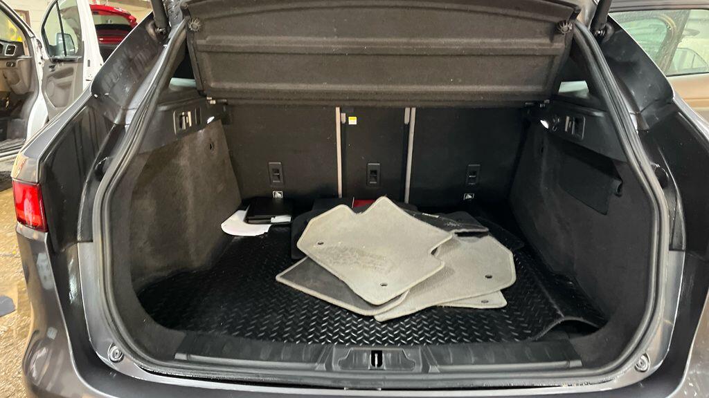 Used Jaguar F-Pace 2017 for sale - 77724134: Photo 11