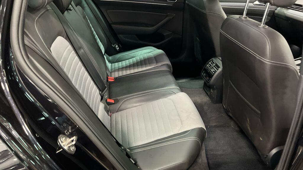 Used Volkswagen Passat 2017 for sale - 76457734: Photo 11