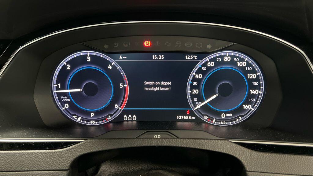 Used Volkswagen Passat 2017 for sale - 76457734: Photo 2