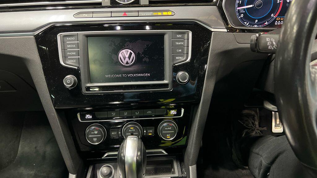 Used Volkswagen Passat 2017 for sale - 76457734: Photo 3