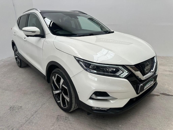 Used Nissan Qashqai 2017 for sale - 76247910: Photo 2