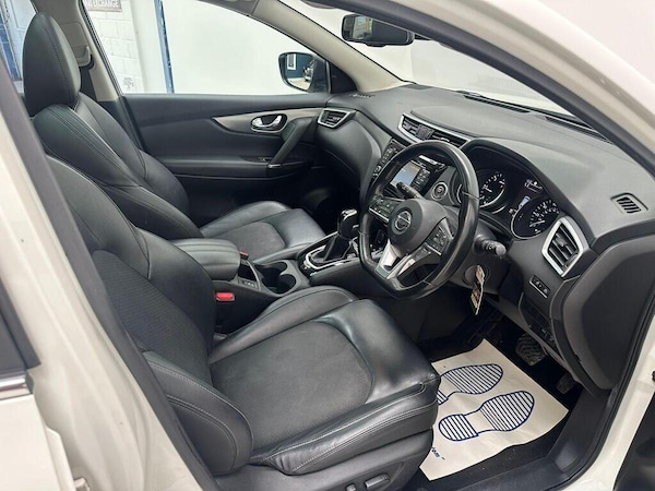 Used Nissan Qashqai 2017 for sale - 76247910: Photo 3